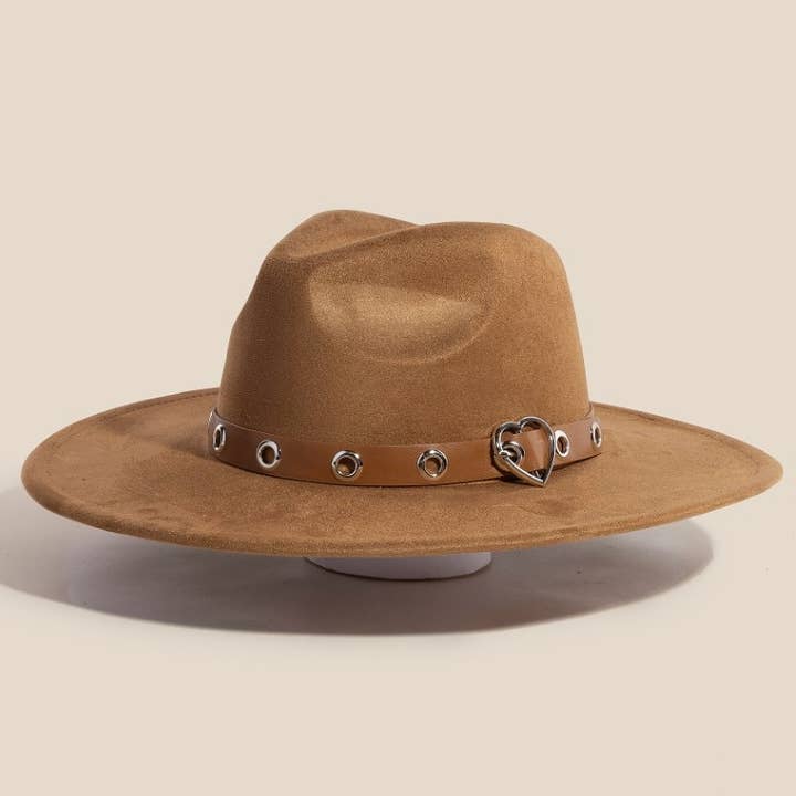 Chapéu Fedora de Camurça com Fivela em Forma de Coração e Correia com Ilhós por atacado de Anarchy Street