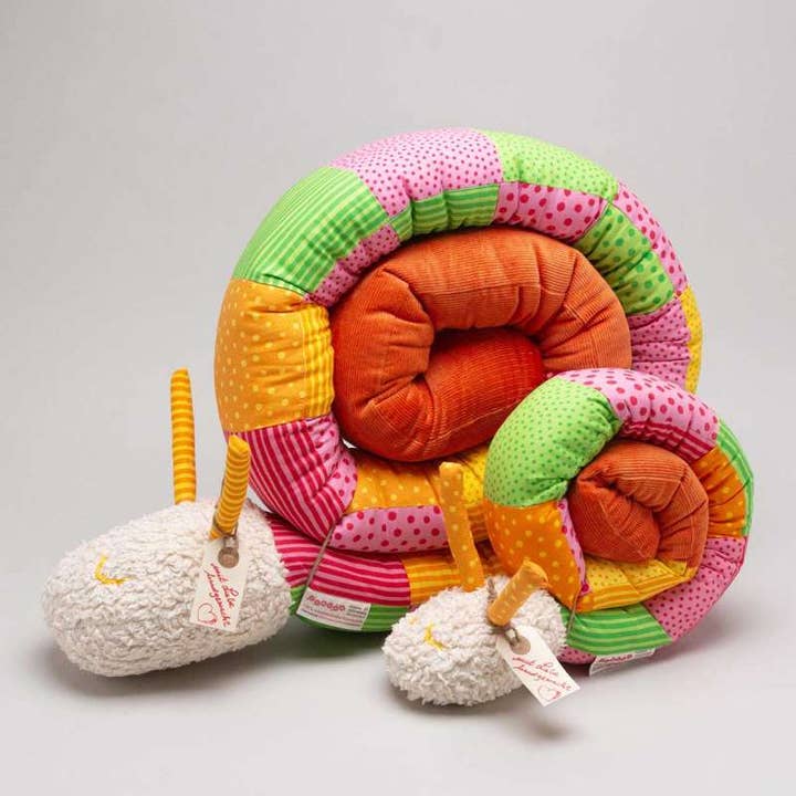 Pucki den økologiske svøbne snegl - babynest - farverig for engroshandel hos tinéba