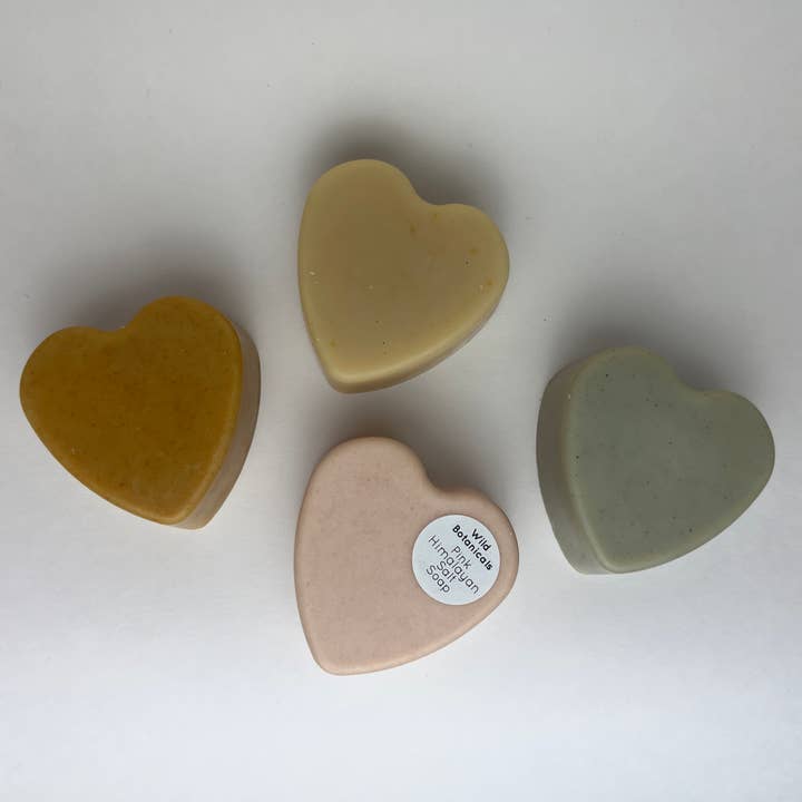 Savons en forme de cœur de 3,5 oz pour la vente par Wild Botanicals
