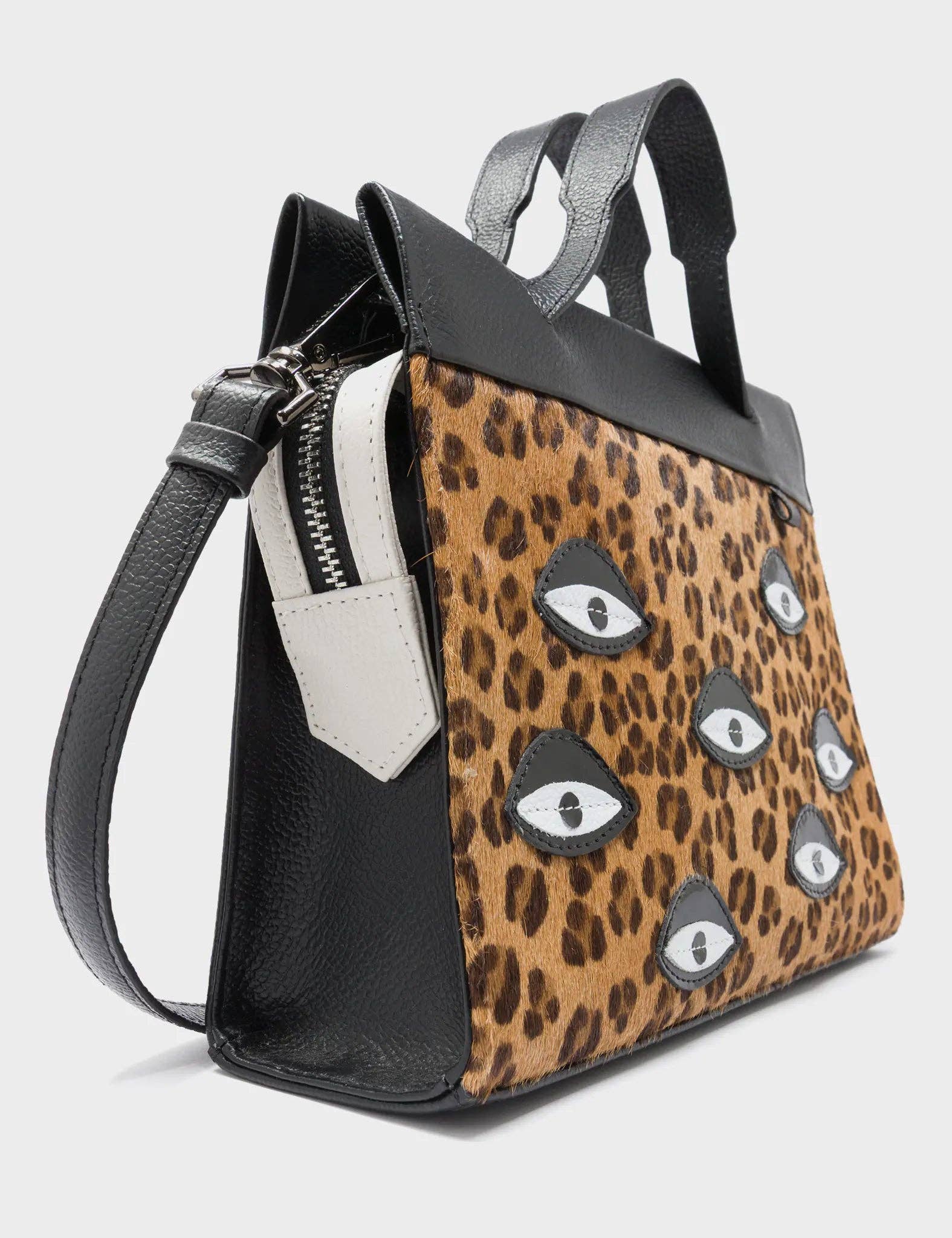 Min & Mon - Venta al por mayor Bandolera - Mujer - Bolso Bandolera Pequeño de Piel con Estampado Animal Vali - Aplique de Ojos Asa Ajustable6