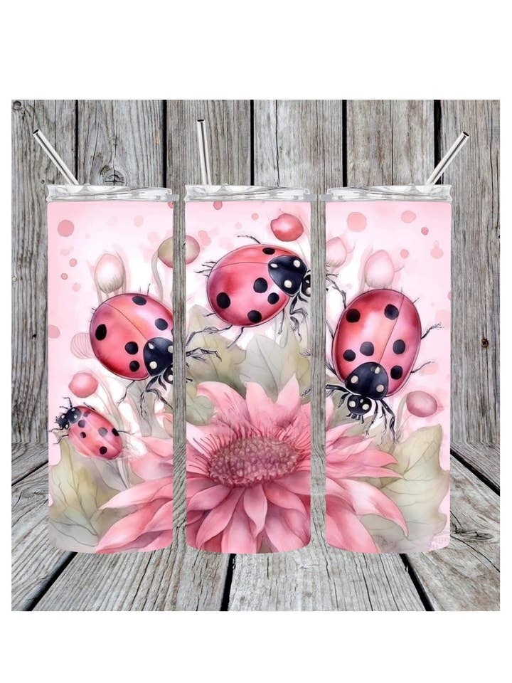 Gobelet coccinelle rose pour la vente par Eclectic Wallflower Boutique