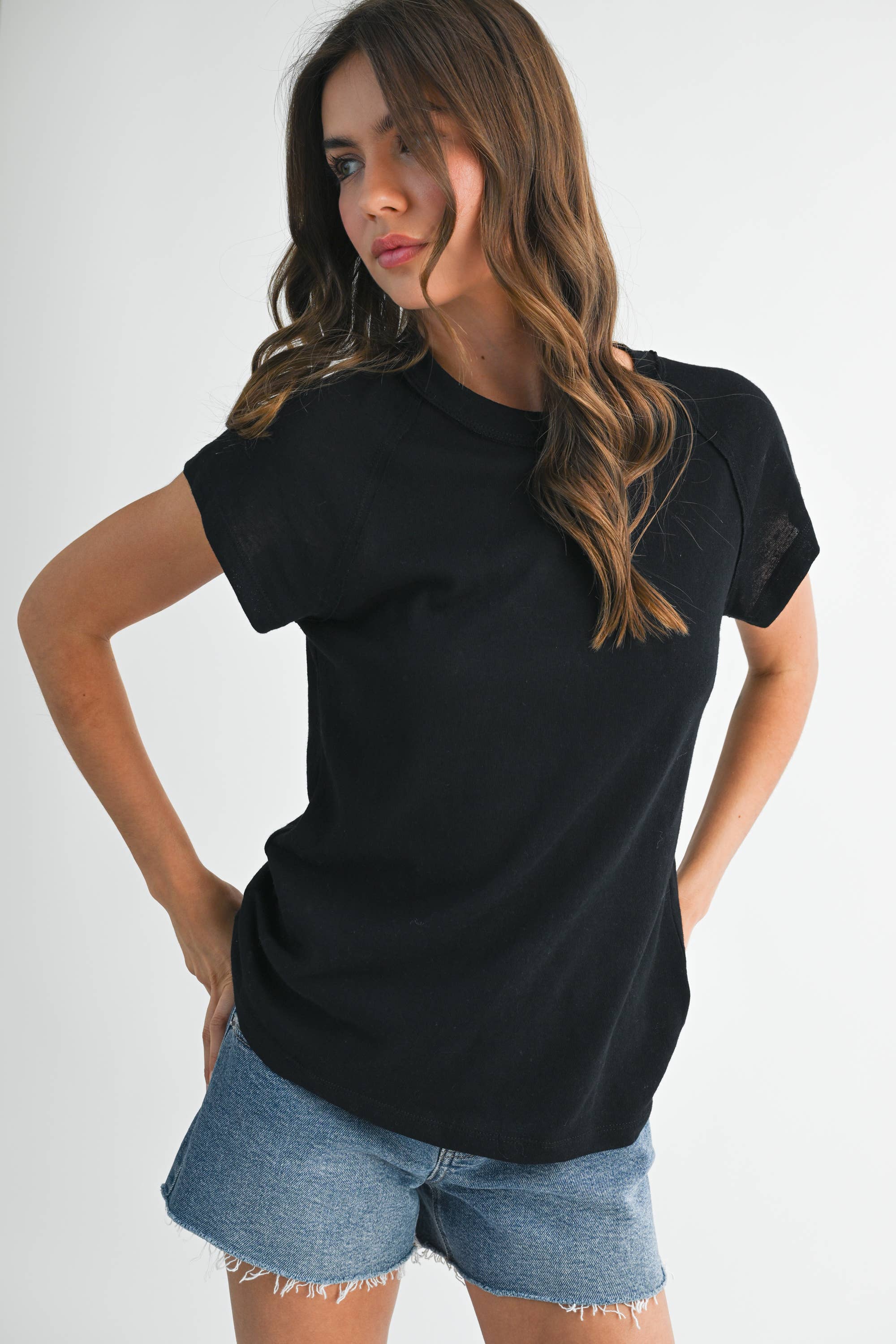 AEMI + CO - Wholesale T-Shirt - Women's - 8369FN Ivy Tee2