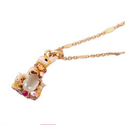 Collana con smalto dipinta a mano Tre Coniglietti con pietre placcate in oro per la vendita all'ingrosso da parte di Exsito