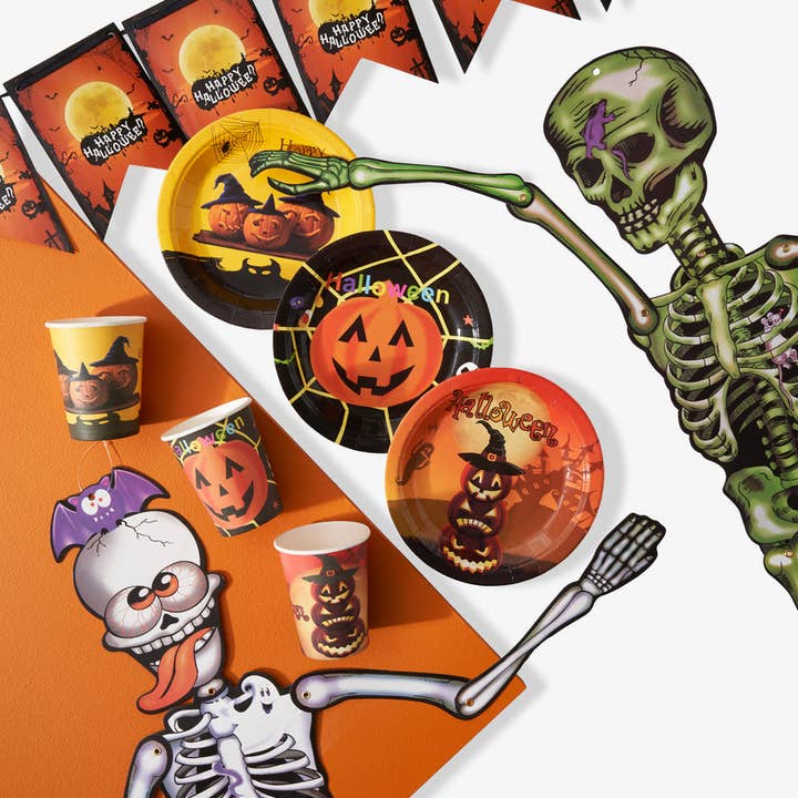 The Twiddlers – wholesale Decal – Party decorations – 80 Piece Halloween Tableware & Decorations Set