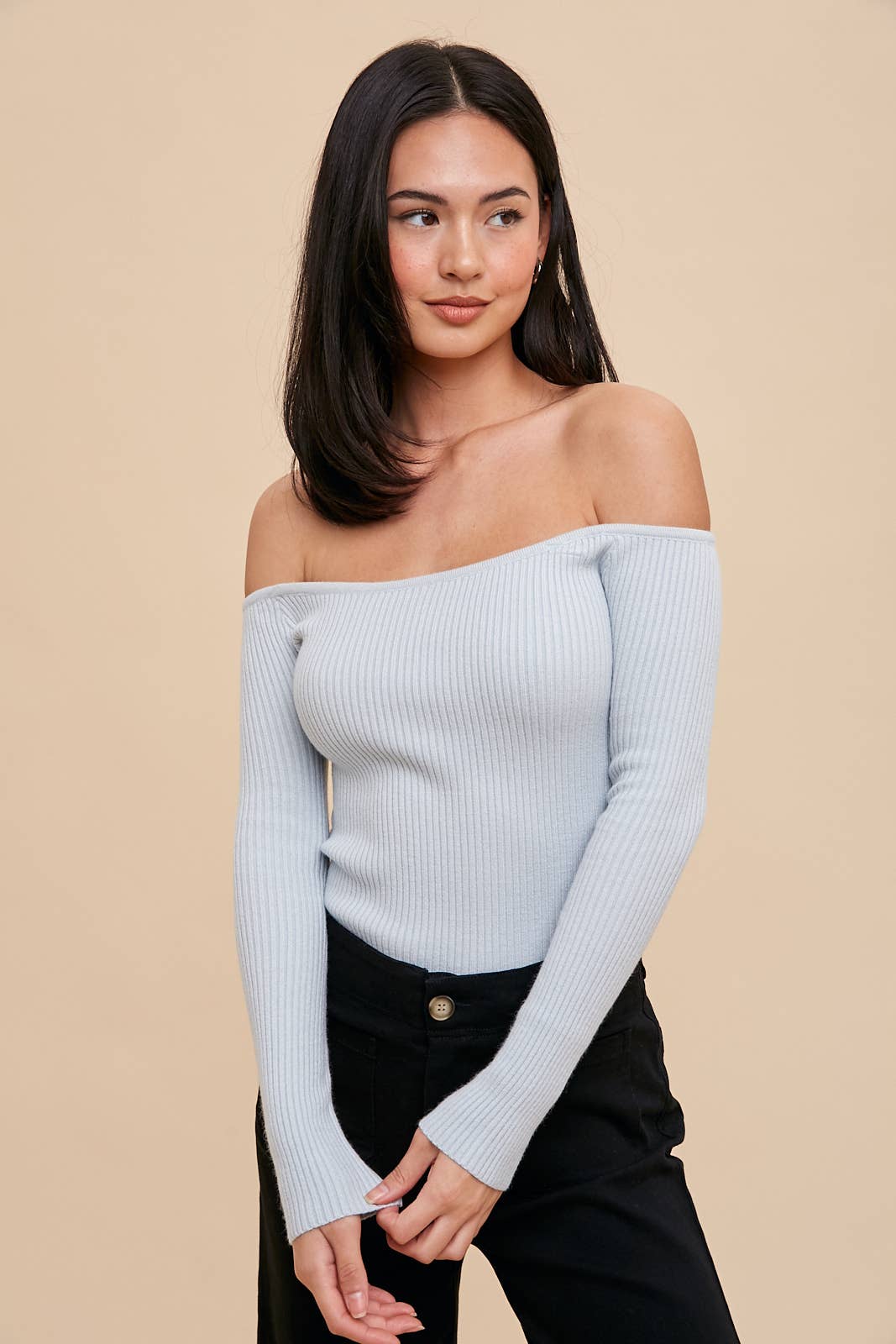 In Loom - Wholesale Gebreide top - Dames - GERIBBELDE GEBREIDE TOP VAN VISCOSE MET OPEN SCHOUDERS3