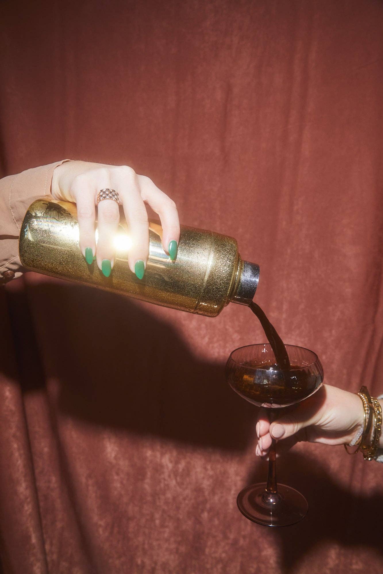 Designworks Collective – wholesale Cocktail/liquor glass – Here's How "The Lou" Coupe Glass - Set of 2 Smoke4