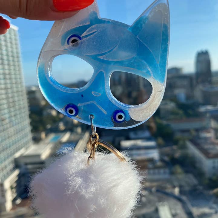 The Witchin Waifu - Wholesale Sleutelhanger - Dames - Animal Crossing Cat Villager geïnspireerde zelfverdediging sleutelhanger