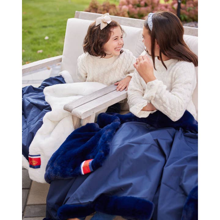 Pretty Rugged - Wholesale Throw Blanket - Waterproof Windproof Outdoor Blanket | Pretty Rugged10