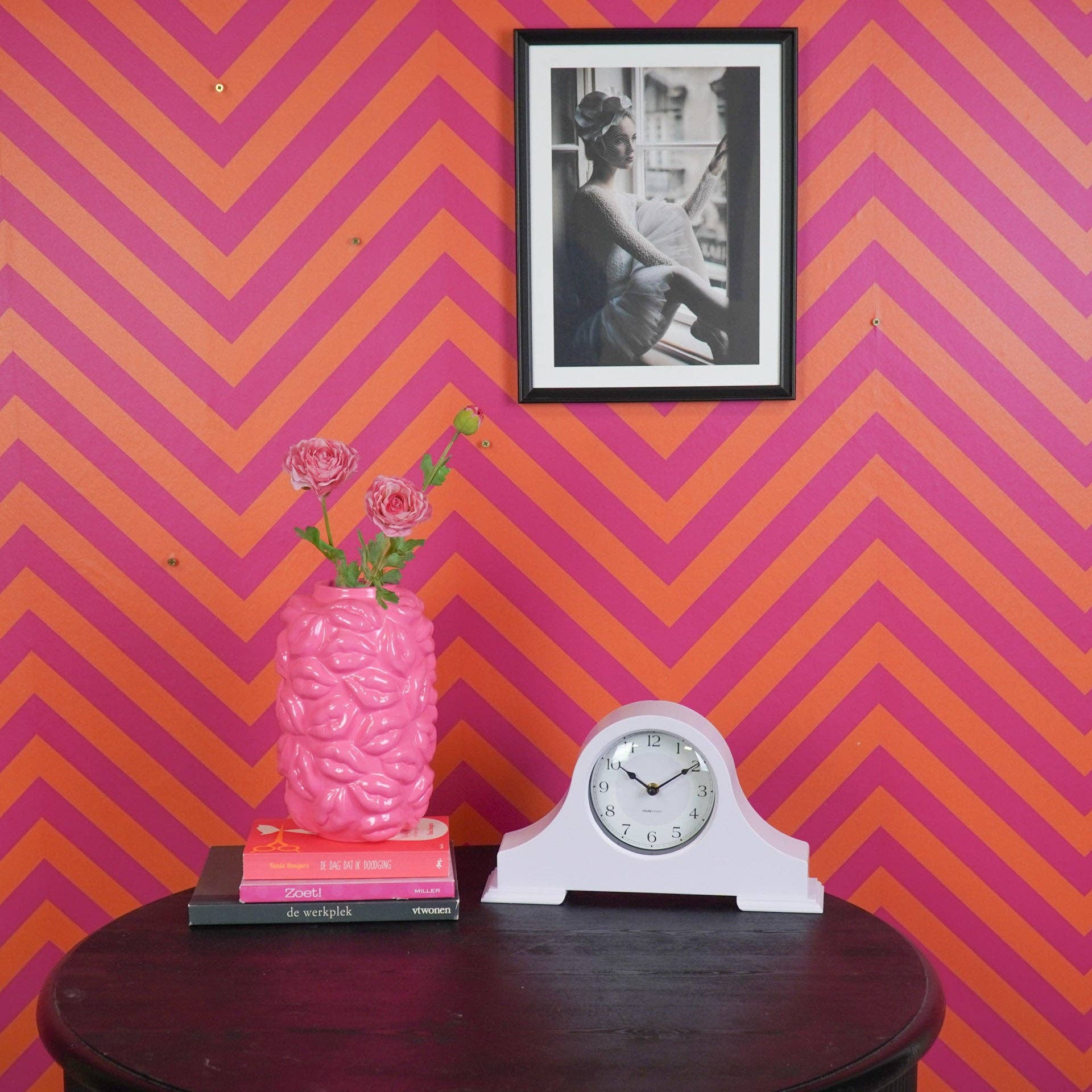 Housevitamin bv – wholesale Skrivbordsklocka – Klocka - Klocka för spiselkrans - Sand - 36x8,5x20 cm3