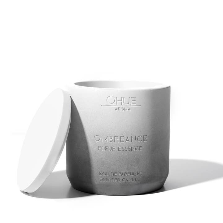 Bougie à la cire de soja Fleur Essence pour la vente par Qhue Lifestyle