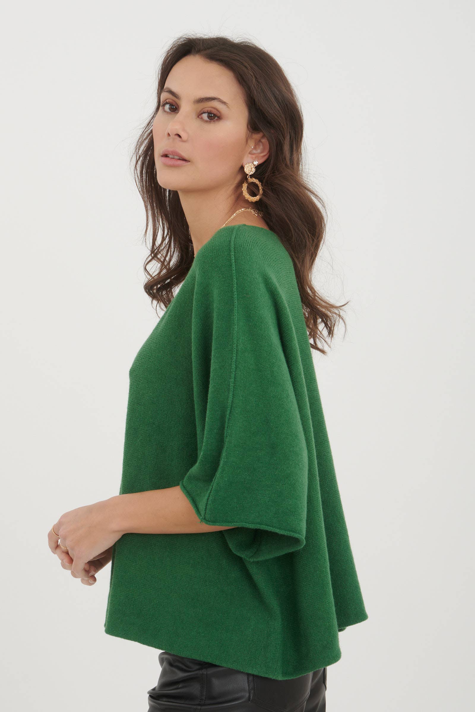 ORNELLA PARIS - Wholesale Knit Sweater - Women's - Solid round neck sweater LEL-P222812