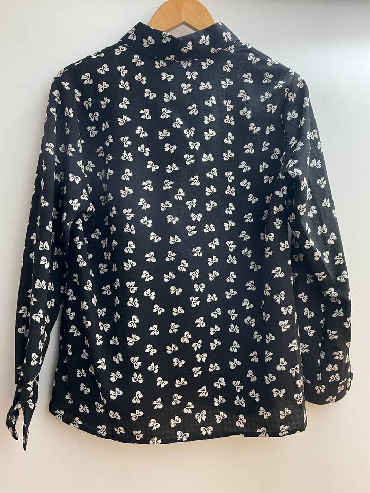 LORIANE - Vendita all'ingrosso Camicia button down - Donna - 21940 Camicia stampata con taglia S/M e M/L