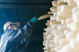 Japan Artisans - Wholesale Pickled Vegetables - Kinnokura-Smoked Radish 300g Smoky Vegan Iburigakko3