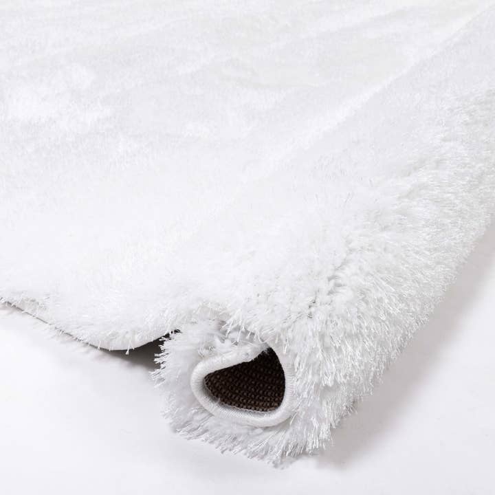 Well Woven - Wholesale Area Rug - Feather Collection Liza White Shag Rug – Sparkly, Plush, Minimalist Glam9