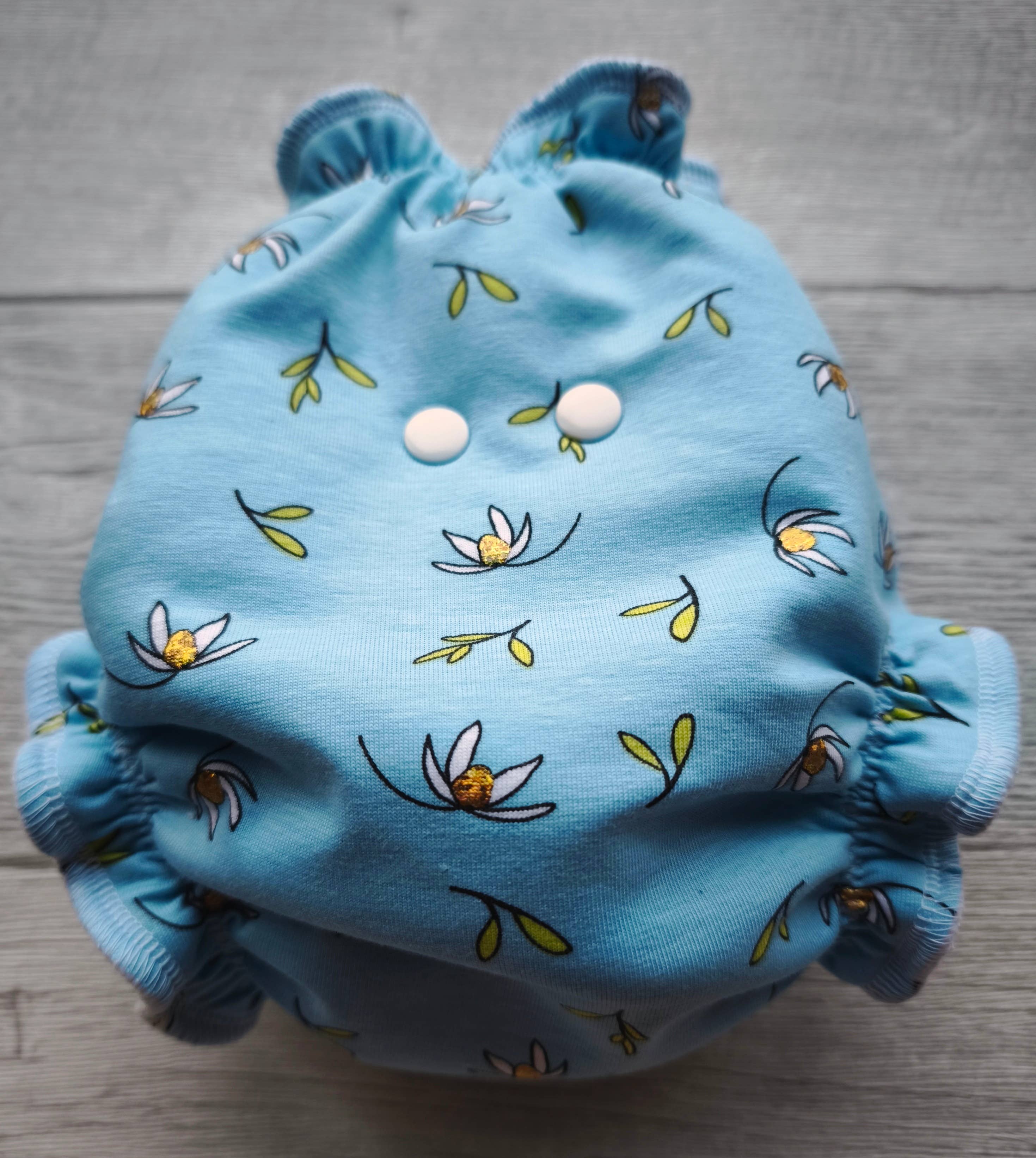 KKfabricsandcreations - Wholesale Diaper (Cloth) - Baby - Cloth diaper shiny daisies, bamboo inner1