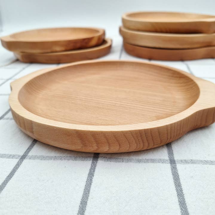 TransylvanyArt SRL – wholesale Dinner plate – Wood plates for food round plate with handle beech wood