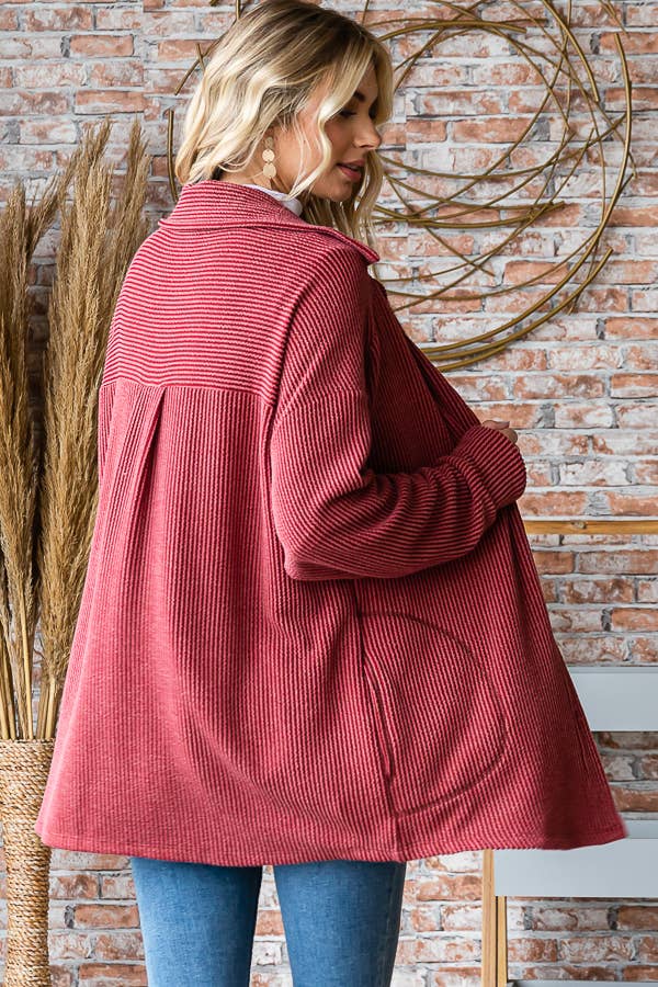 7th Ray – Großhandel Hemdjacke/Shacket – Damen – Solide Rippe Knopfleiste Seitentaschen Langarm Shacket T525652