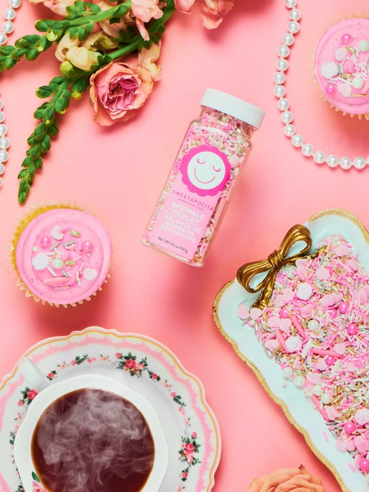 Pétales + Porcelaine Mélange de Paillettes Deluxe pour la vente par Sweetapolita