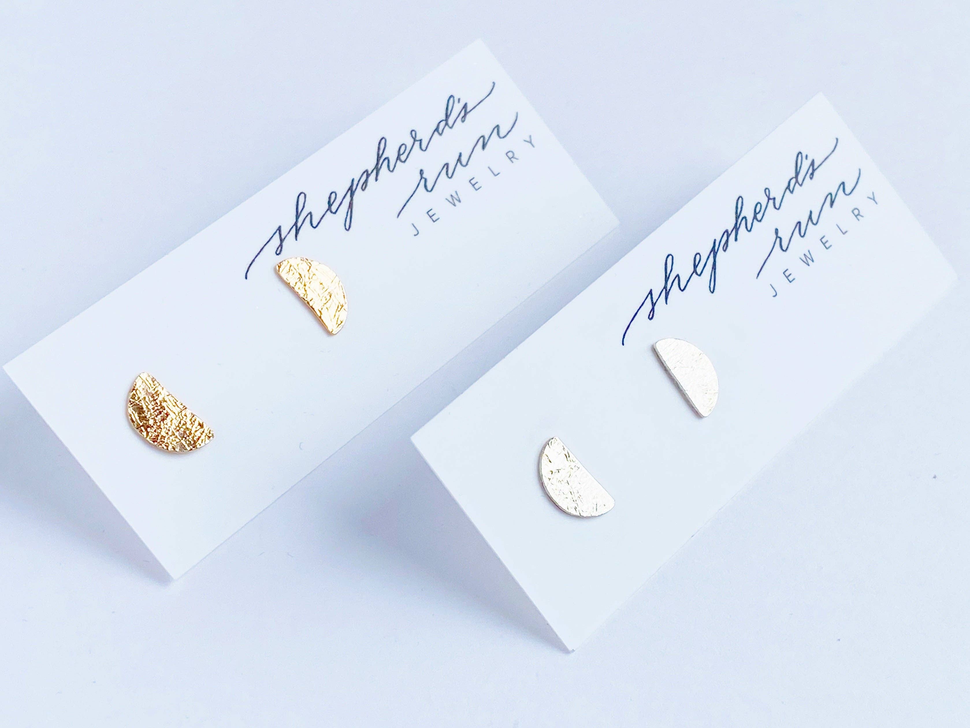 Shepherd’s Run Jewelry - Vente Clous d'oreille - Clous Demi-Lune3