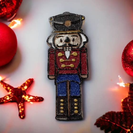 Casse-Noisette pour la vente par Painted Feather Scents