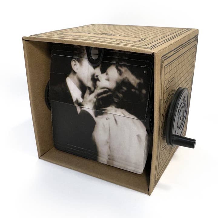 Fliposcope - Premier baiser à faire soi-même avec une machine à FlipBook pour la vente par Fliposcope