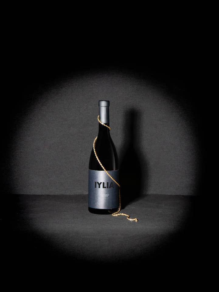 Premium Alkoholfri Hvidvin - Tør & Frugtig Chardonnay for engroshandel hos IYLIA