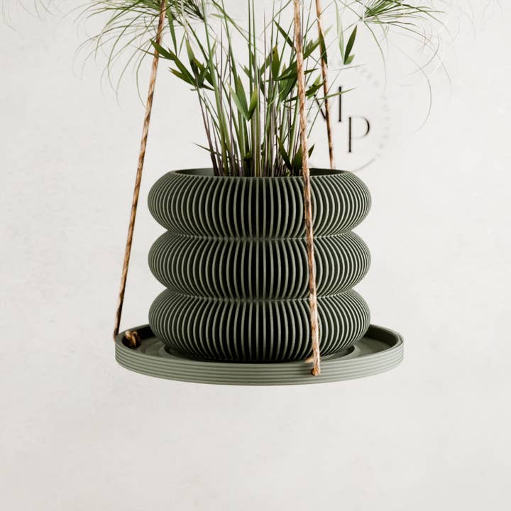 Modernized Pottery - Wholesale Hanging Planter - Hanging Plant Pot Tray | PUDDLE