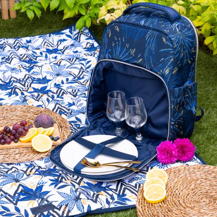 Sara Miller Picnic Blanket (140 x 140cm) Black & White for wholesale by Navigate Ltd