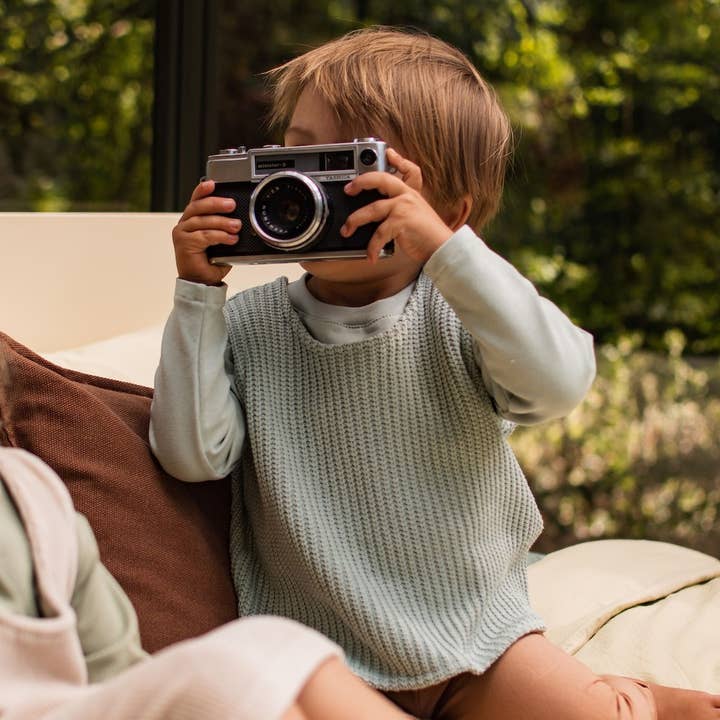 T by V 🚲 JAMES langærmet t-shirt for engroshandel hos Tiny and Pretty