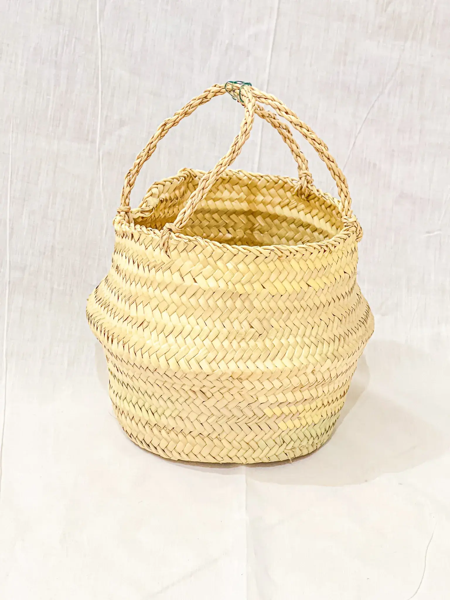 HandHappiness – Cesta por atacado – Cestos marroquinos de palha para roupa.4