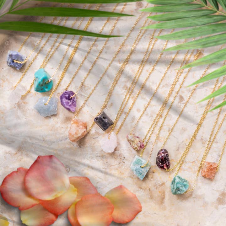 Soul Charms - Vente Colliers à pendentif - Collier Dainty Raw Crystal en or 14 carats et pierre de naissance en argent5