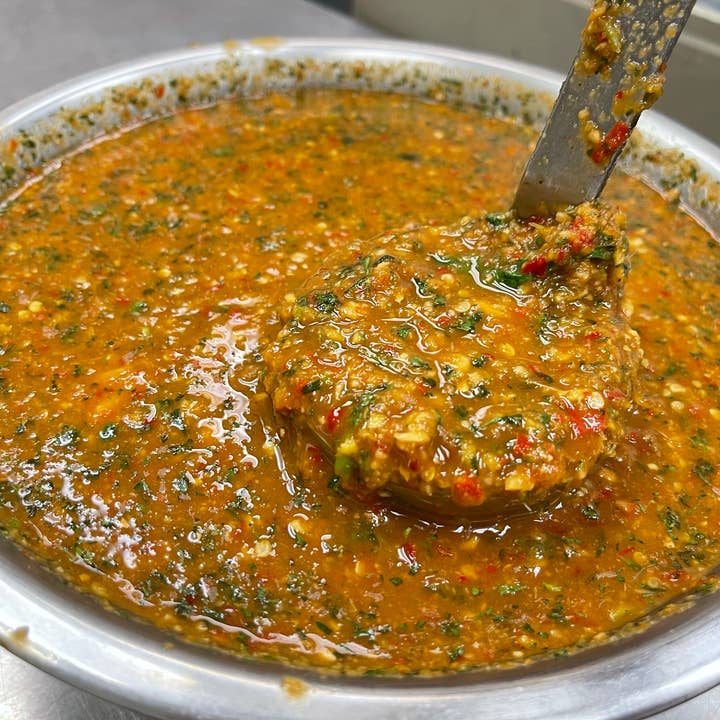 Super Delicious LLC - Wholesale Hot Sauce - Thai Hot Sauce - Ginger Vegan (12oz bottle)2