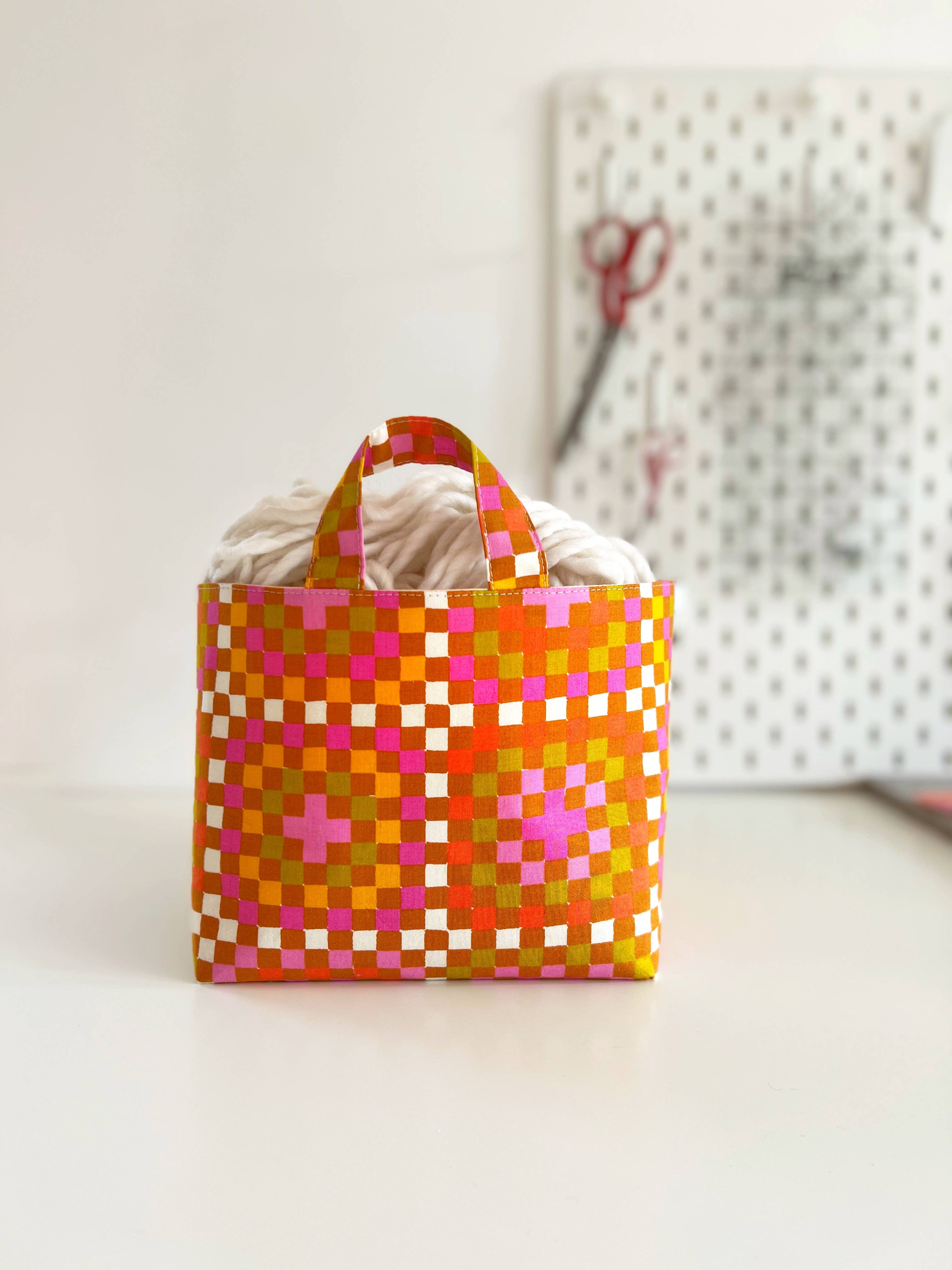 Lou Orth Designs - Wholesale Craft Sewing Kit - Zip, Divide it! Basket pattern5