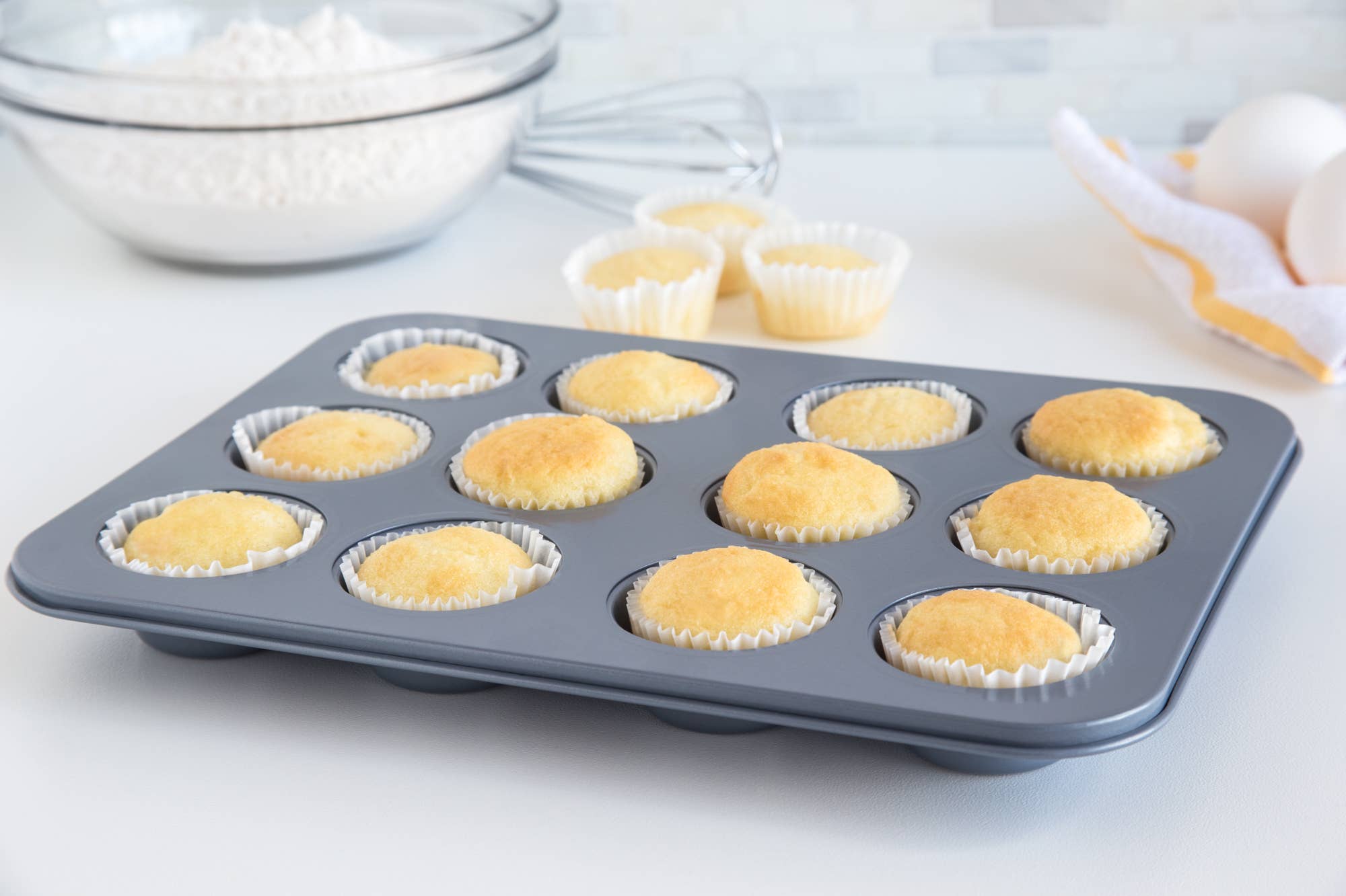 Fox Run Brands - Wholesale Cupcake/Muffin Pan - Fox Run Mini Muffin Pan, 12 Cup, 7.25" x 9.5"2