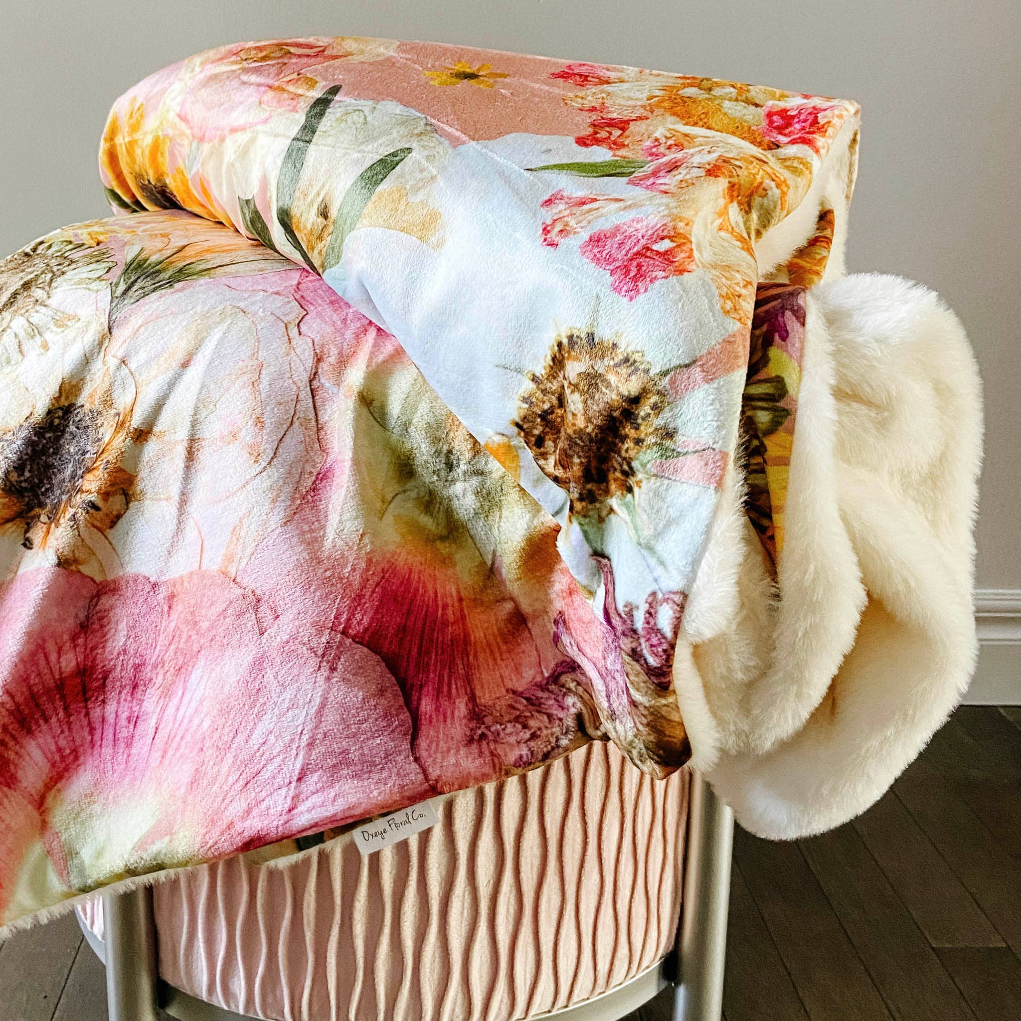 Oxeye Floral Co. - Wholesale Throw Blanket - Peaches & Sunshine Floral Throw Blanket2