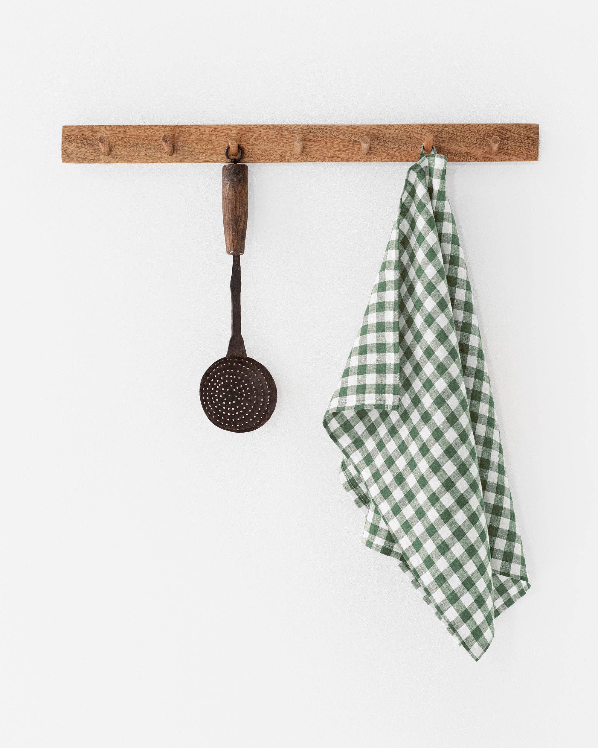 MagicLinen (We handle U.S. import procedures for you) - Wholesale Tea towel - Linen tea towel in Forest green gingham