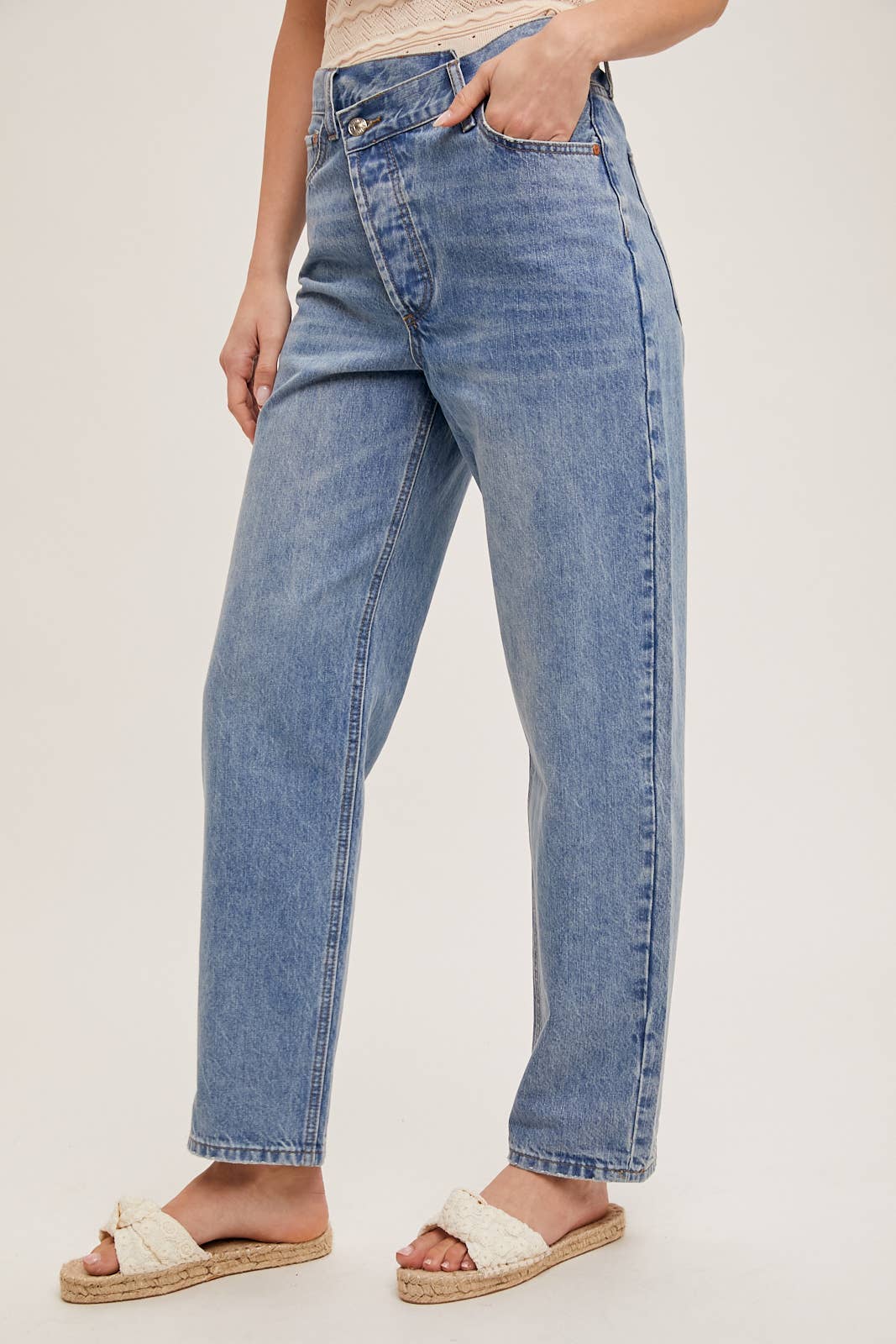 Bluivy - Wholesale Jeans - Women's - DENIM ASYMMETRICAL WAIST STRAIGHT LEG JEANS21