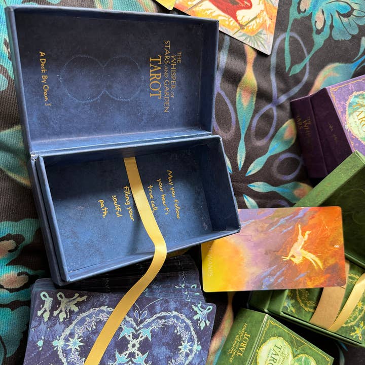 Vermilion Collection - Wholesale Tarot Cards - The Whisper of Stars and Garden Tarot14