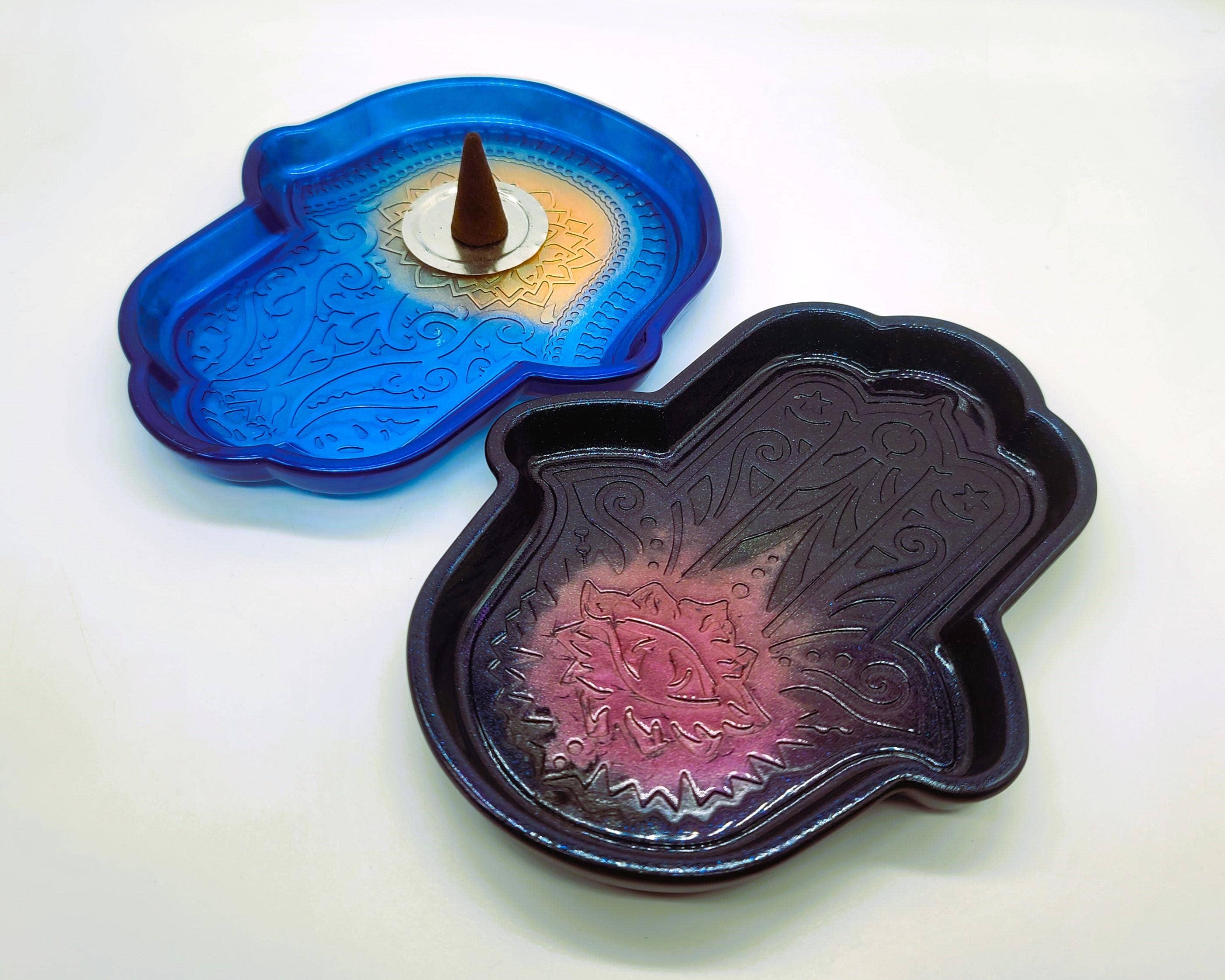Slightly Askew Art - Wholesale Jewelry Dish - Hamsa Hand Trinket Dish - Made with Resin & Color-Shift Mica15