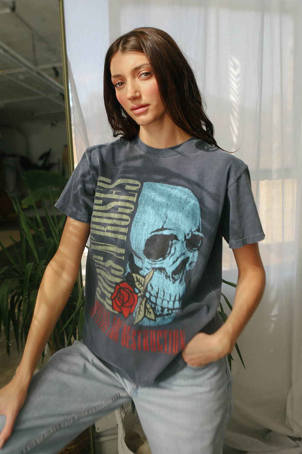 People Of Leisure – Großhandel T-Shirt mit Siebdruck – Damen – Guns N Roses T-Shirt mit Totenkopfmuster1