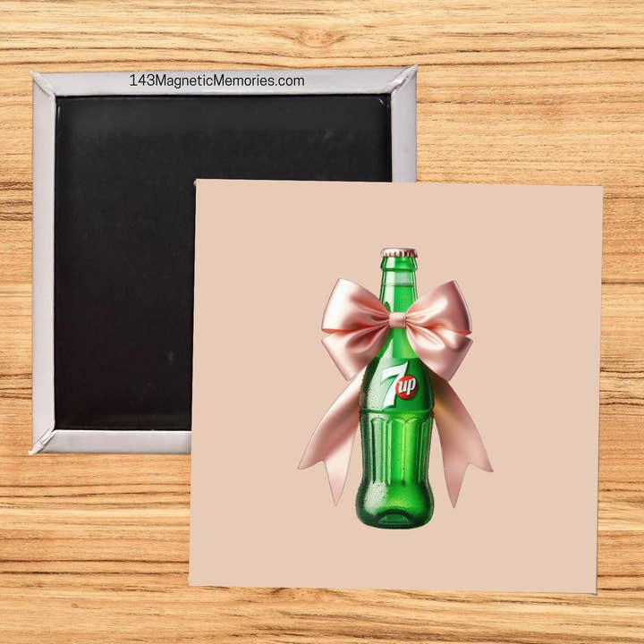 Aimant 7 UP BOUTEILLE - 2,5" pour la vente par 143 Magnetic Memories