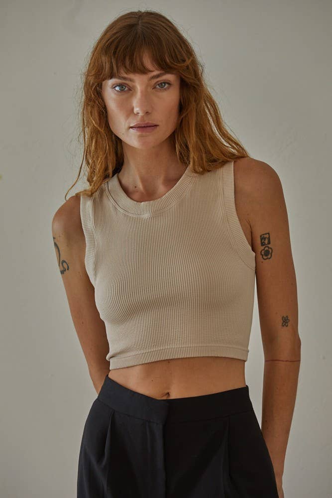 By Together – Großhandel Strickoberteil – Damen – By Together nahtloses, geripptes Strick-Top mit Rundhalsausschnitt und ärmellos8