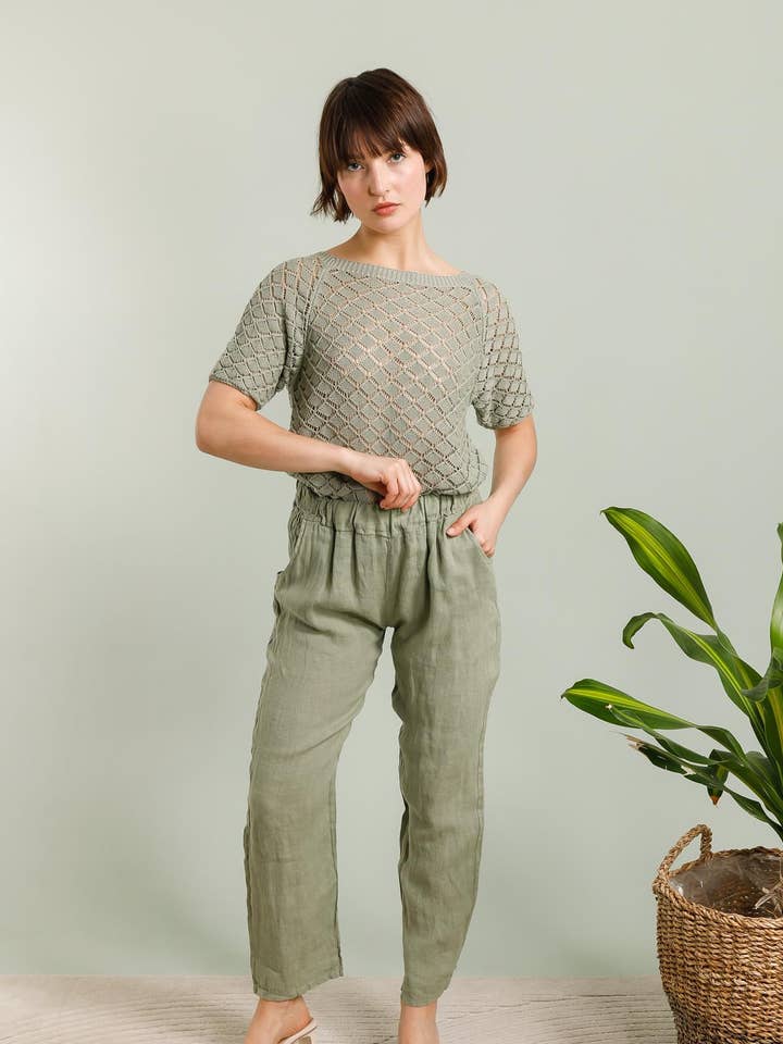 NAÏS PARIS - Wholesale Pants - Women's - Straight elasticated trousers with back pockets, 100% linen6
