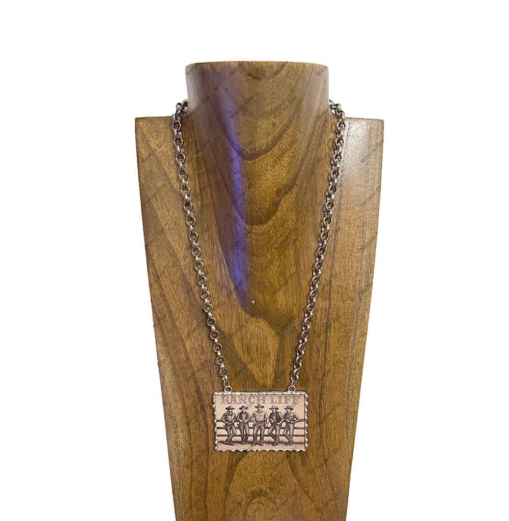 Western Elite Jewelry - Vente Colliers à pendentif - NKZ250553-01                       Chaîne en métal argenté de 22,5'' L avec pendentif photo western ''REDEO LIFE'' Collier2