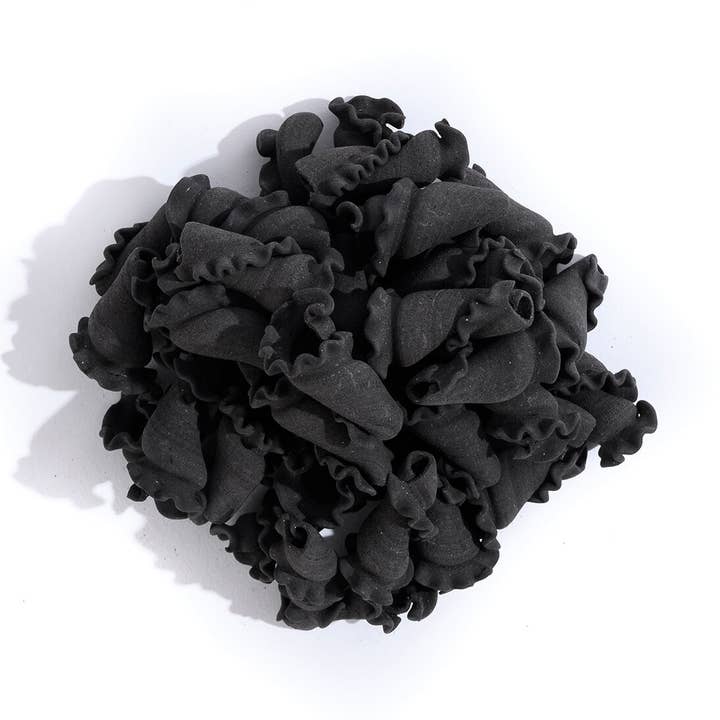 Campanelle à l'encre de seiche en vrac — 5lbs. pour la vente par Scratch Pasta