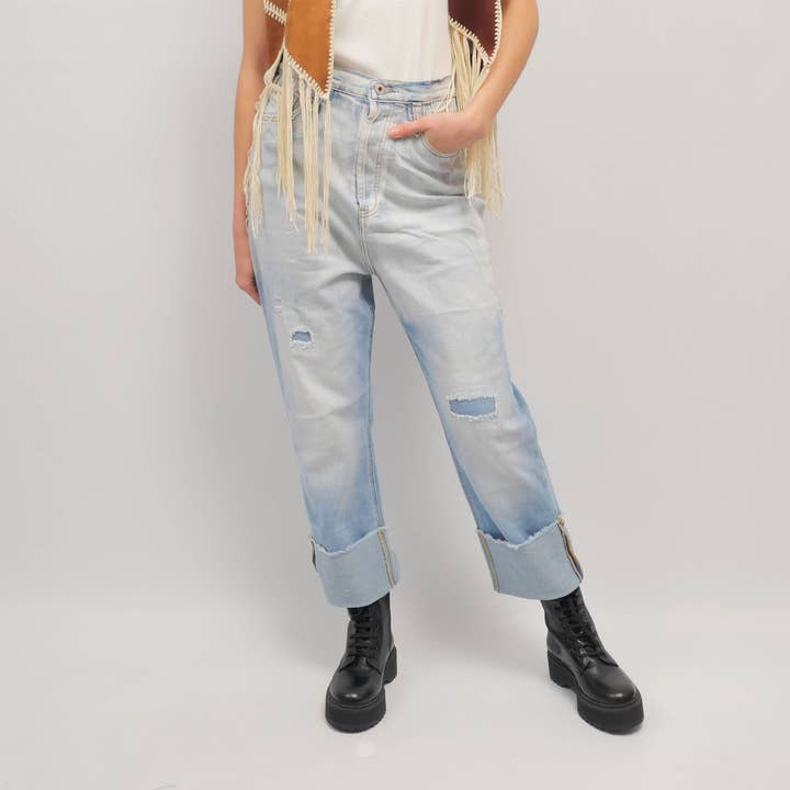 Jeans com detalhes rasgados CSW1236 por atacado de Cecile Wang