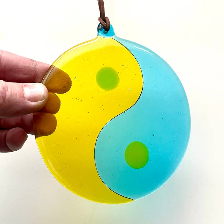Glass Yin Yang Suncatcher – 5” Round for wholesale by Colin Adrian Glass