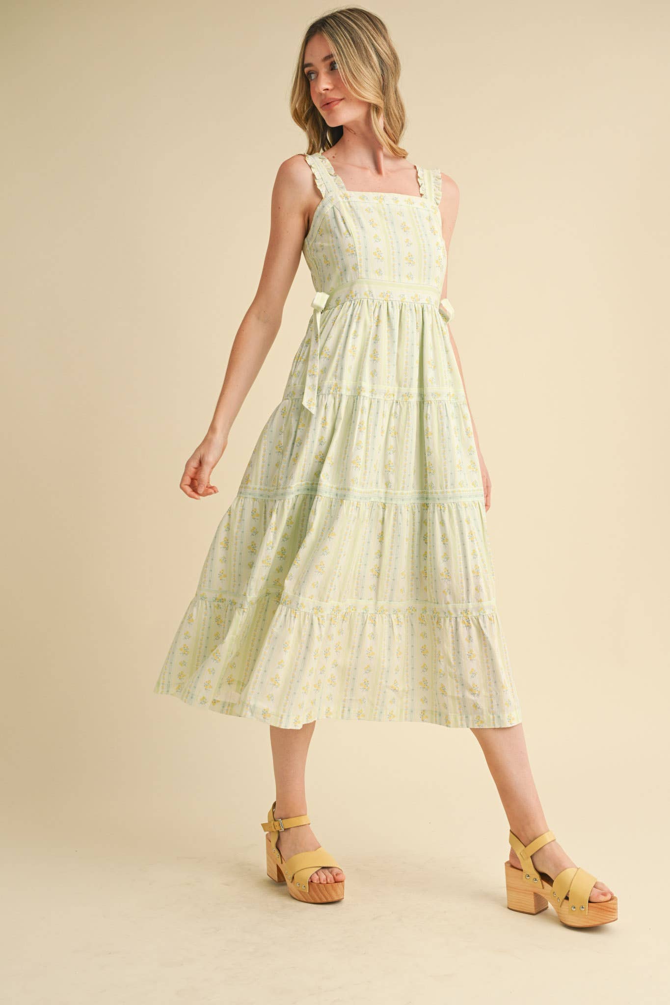 &MERCI - Wholesale Dress - Women's - RUFFLED STRAP FLORAL MIDI DRESS WITH SIDE TYING BOWS MDR358620