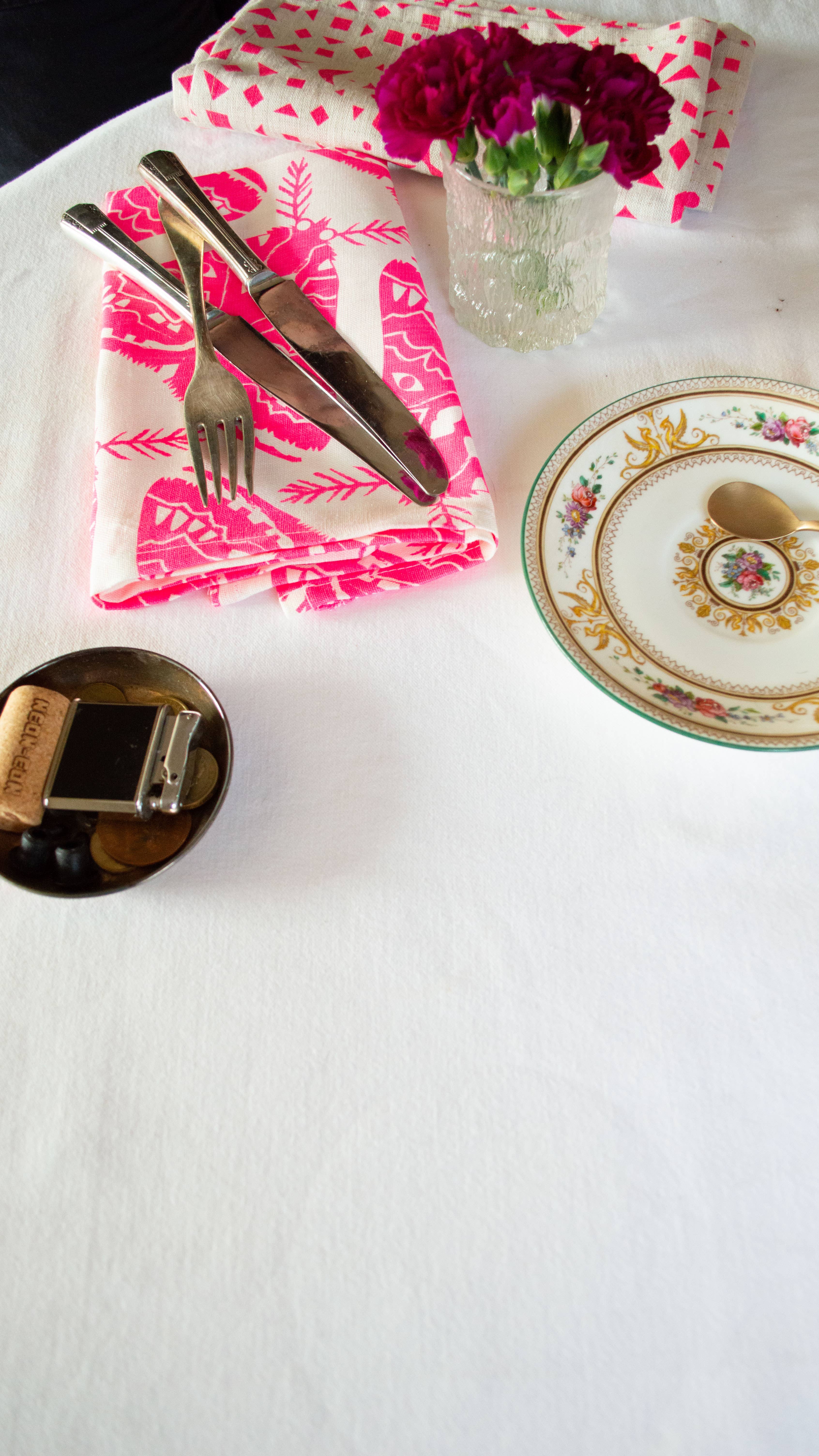 Banquet Workshop - Wholesale Dinerservet - Een paar coole linnen servetten van Black Moths3