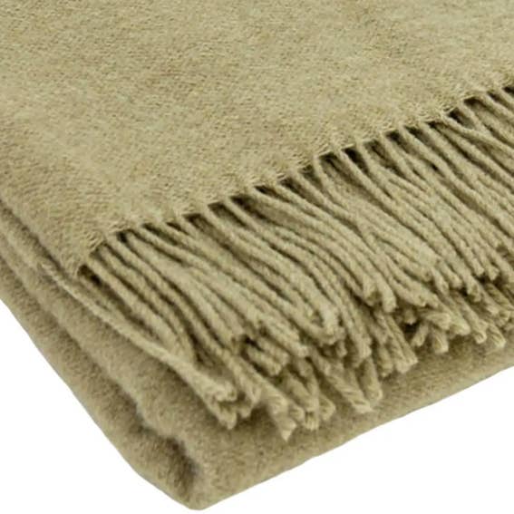 NorraVilla - Wholesale Poncho - Women's - Wool Poncho - Vakaris - Pale green12